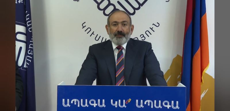 Ermenistan’da, Nikol Paşinyan’dan gece yarısı seçim zaferi konuşması
