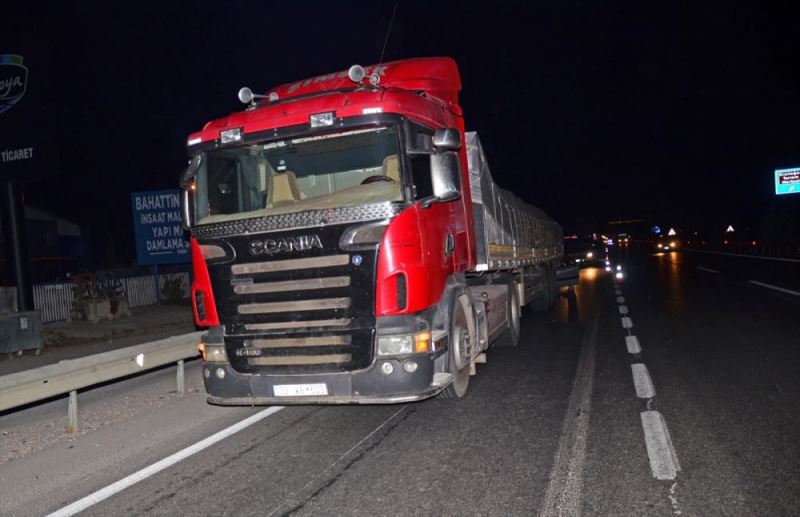 Antalya’da tırla otomobil çarpıştı: 1 ölü