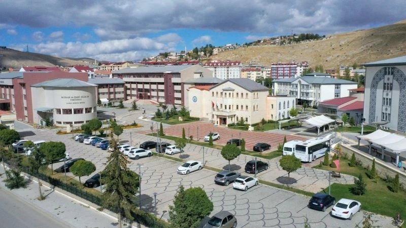 Antrenörlük Eğitimi Tezli Yüksek Lisans programı Bayburt Üniversitesine kazandırıldı

