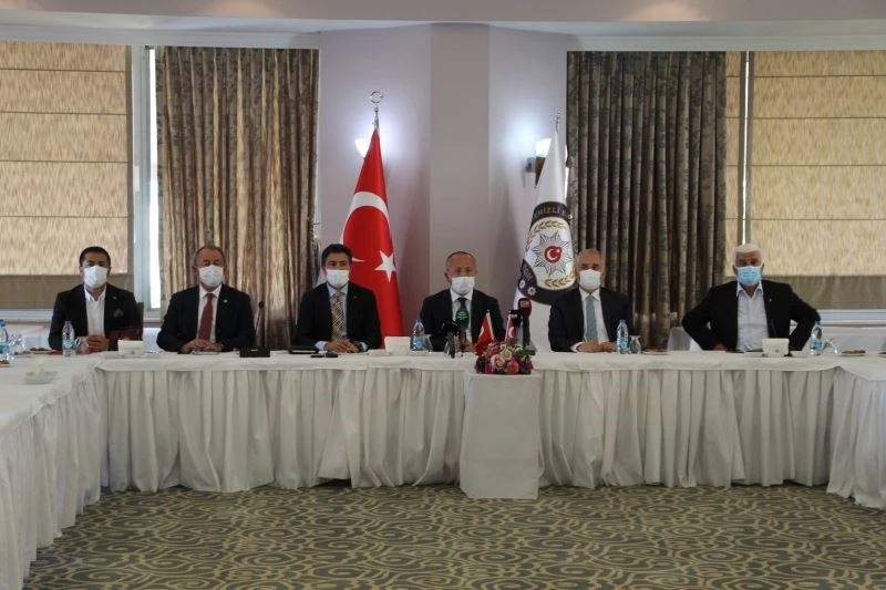 Denizli’nin sorunları konuşmak için bir araya geldiler
