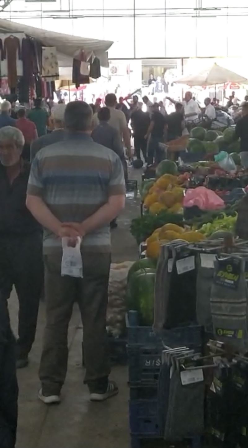 ’Peynir’ kavgasında taş ve sopalar havada uçuştu
