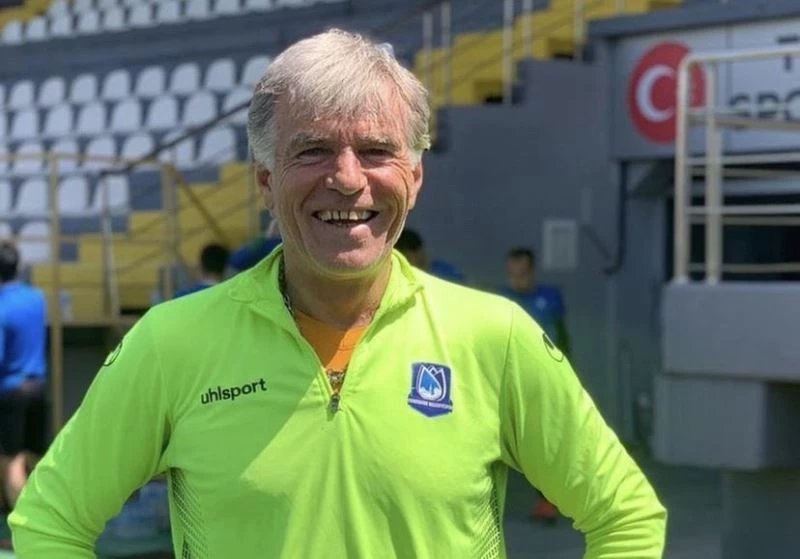 Serol Emlek’le yollar ayrıldı
