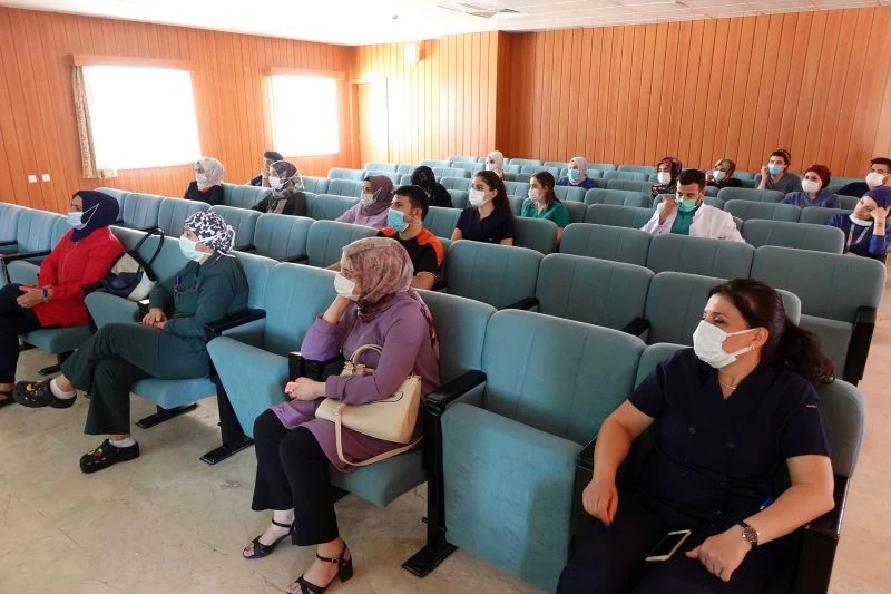 FÜ’de yoğum bakım personeline “Hastane Enfeksiyonlarının Önlenmesi