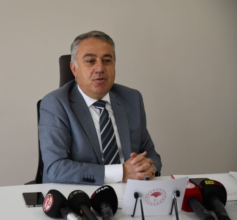 Mustafa Şahin: 