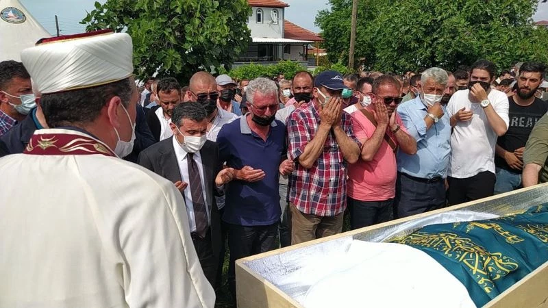 Elektrik akımına kapılıp kuyuya düşen genç son yolculuğuna uğurlandı
