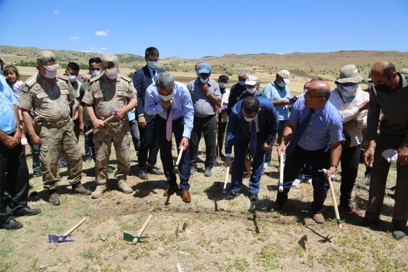 Tunceli’nin tarihine ışık tutacak ilk kurtarma kazısı başlatıldı
