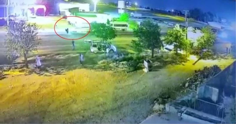 Akrabasının cenazesini beklerken canından oldu
