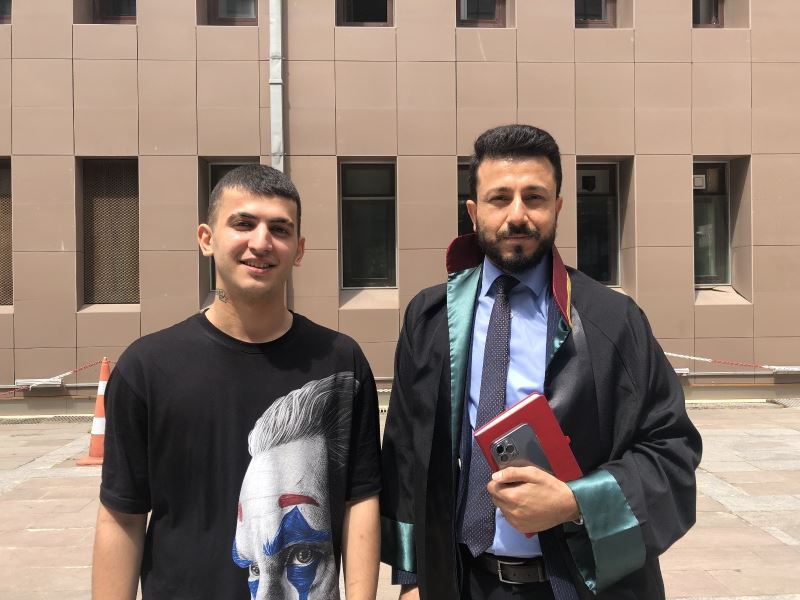 YouTuber Fariz yakalama emrinden sonra adliyeye gelerek ifade verdi
