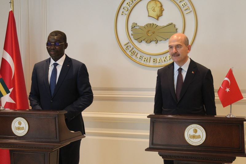 Bakan Soylu, Togo Güvenlik ve Sivil Savunma Bakanı Yark ile bir araya geldi
