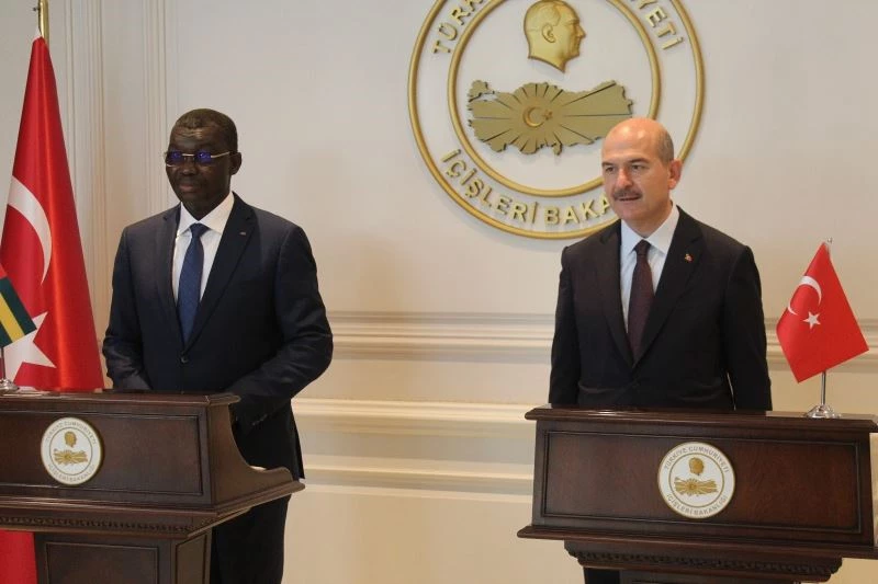 Bakan Soylu, Togo Güvenlik ve Sivil Savunma Bakanı Yark ile bir araya geldi
