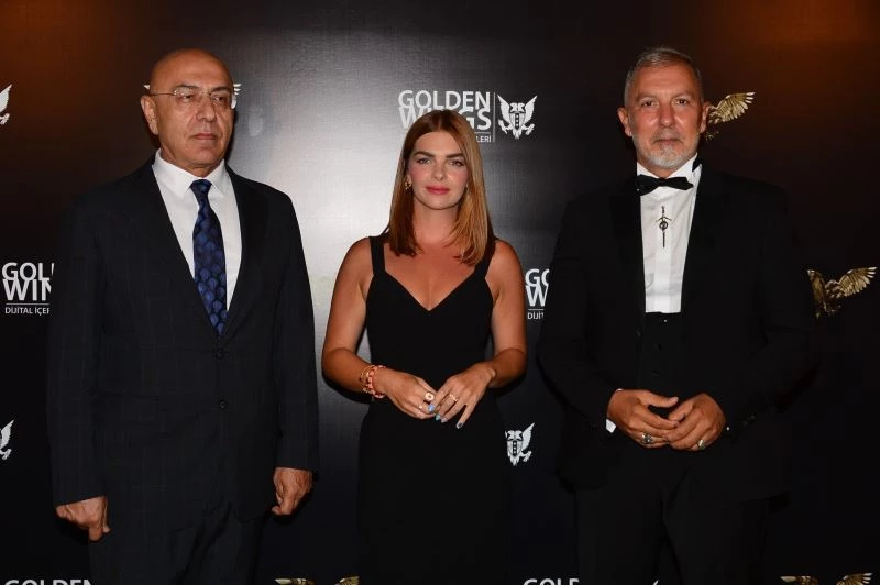 Golden Wings  Ödül Töreni ünlüler geçidine sahne oldu
