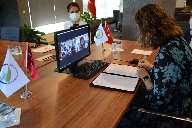 Düzce Üniversitesinden çevrim içi protokol
