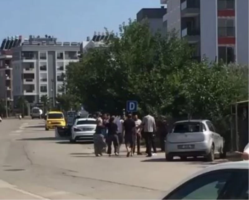 Antalya’da kürek saplı, bijon anahtarlı tüfekli kavga
