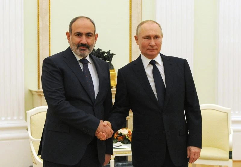 Putin’den Paşinyan’a seçim tebriği
