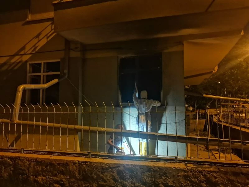 İkamette çıkan yangın söndürüldü
