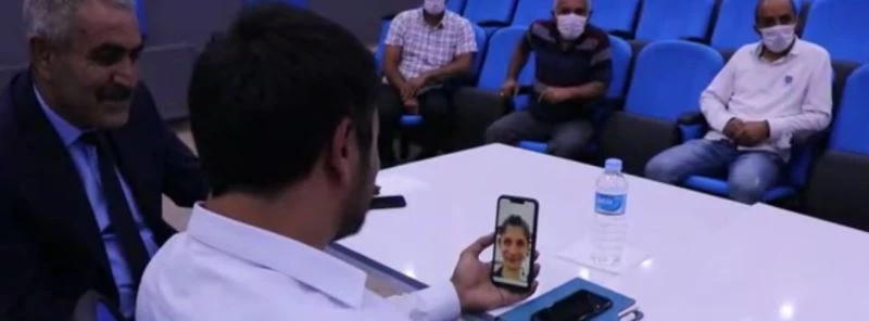 Eleşkirt’li sporcu İkra, güreşte ilçe tarihine geçti
