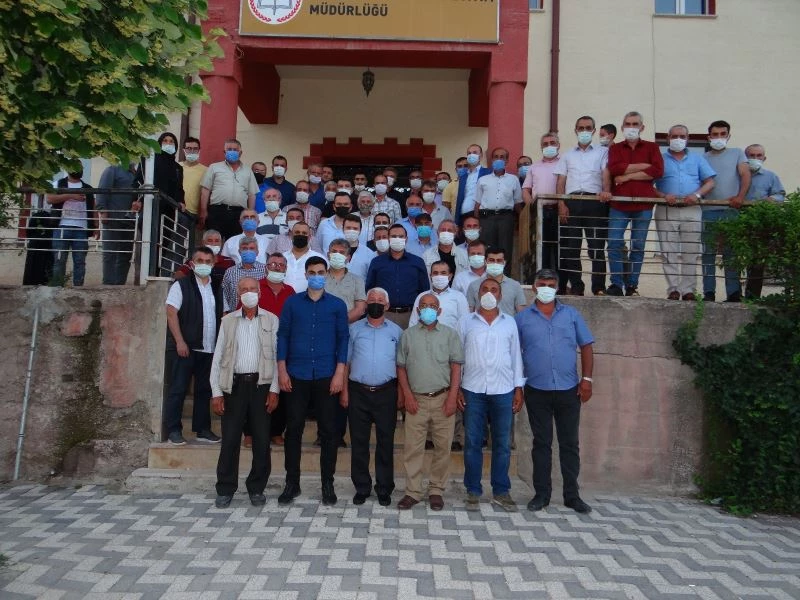 Kaçmaz ve Çavuş’a veda yemeği
