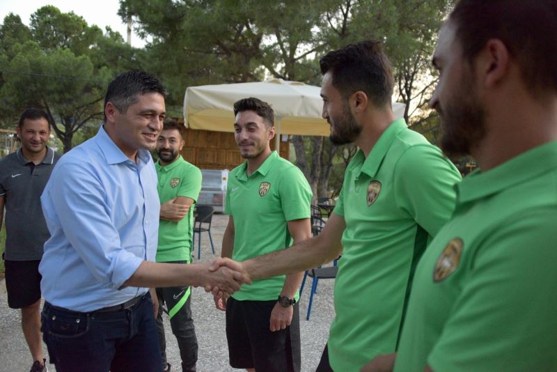 Aliağaspor FK, Güzelhisar Tesislerinde bir araya geldi

