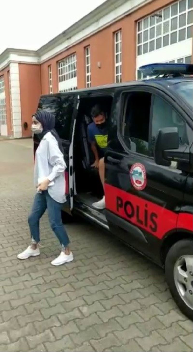 Öğrencileri sınava yetiştiren polis memuru ise o anları spiker gibi anlattı
