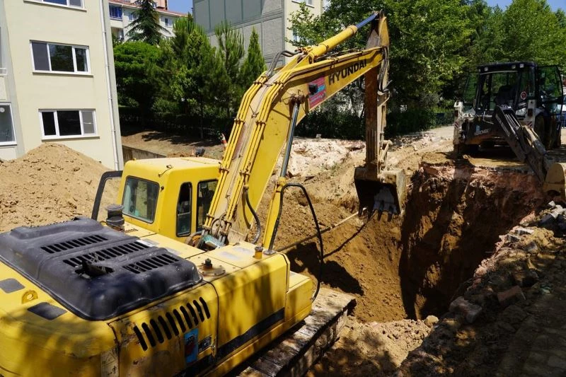 Bilecik’te su borusu patlayınca içme suyu sıkıntısı yaşanmaya başlandı
