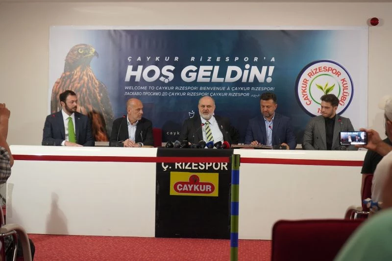 Çaykur Rizespor, Bülent Uygun ile 3 yılık sözleşme imzaladı
