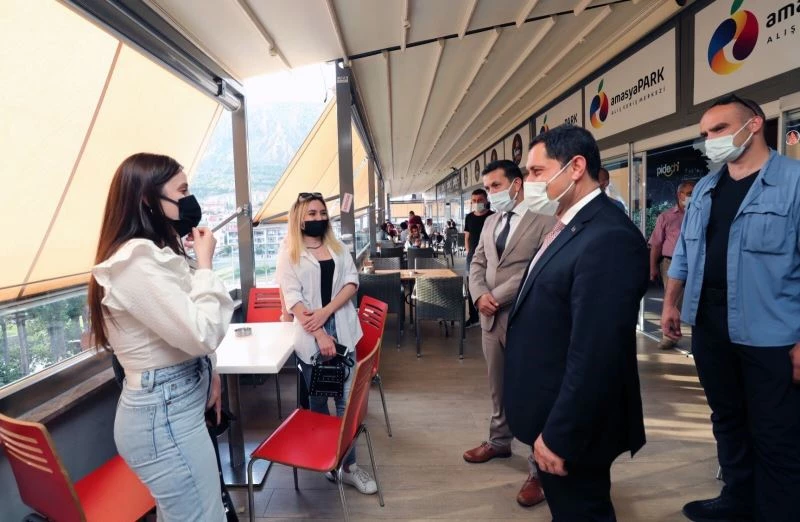 Amasya Valisi Masatlı: “Gençlerimizi aşı olmaları için ikna etmemiz çok önemli”
