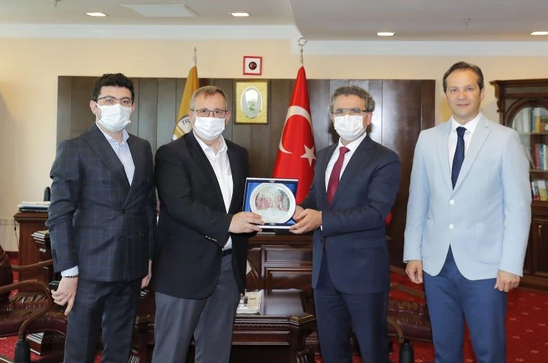 Başsavcı Karabacak, Rektör Tabakoğlu’na veda ziyaretinde bulundu
