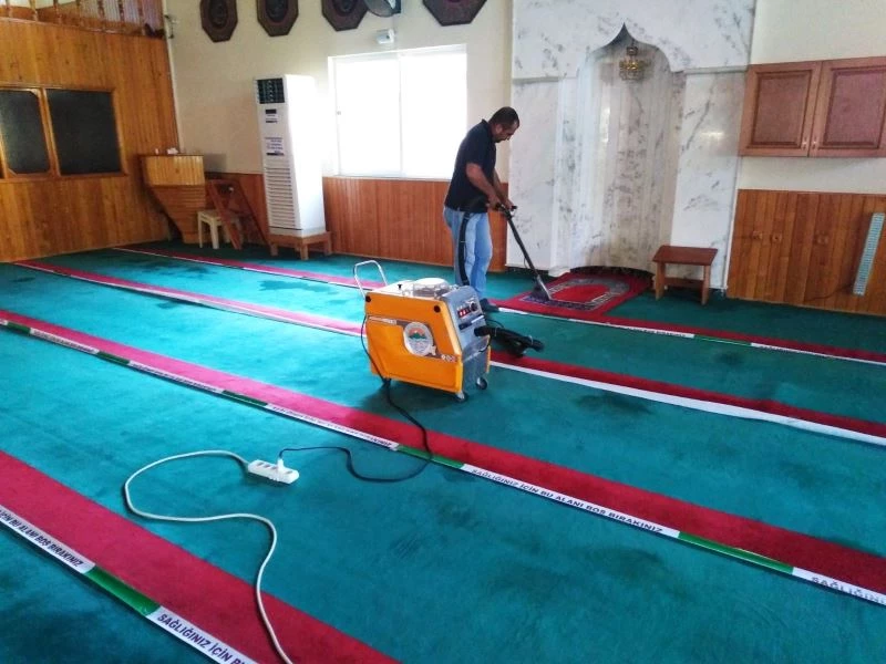 Toroslar Belediyesi, yaylalardaki  ibadethaneleri temizledi
