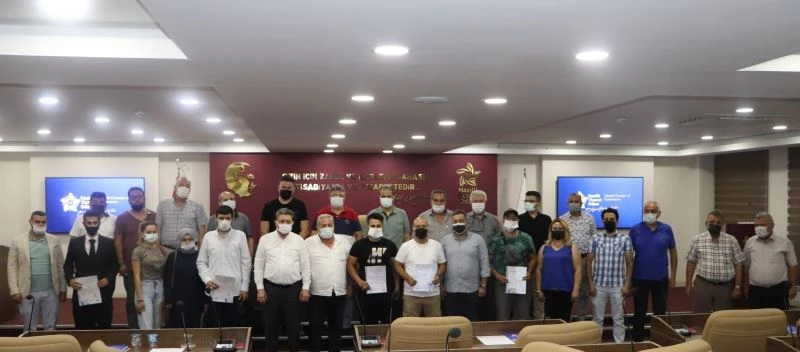 Nazilli’de emlak danışmanları belgelerini aldı
