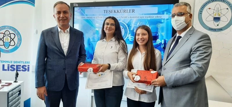 Fen Lisesi öğrencilerinden implant ve seramik yüzeylerde ekfeksiyon riskini azaltacak proje
