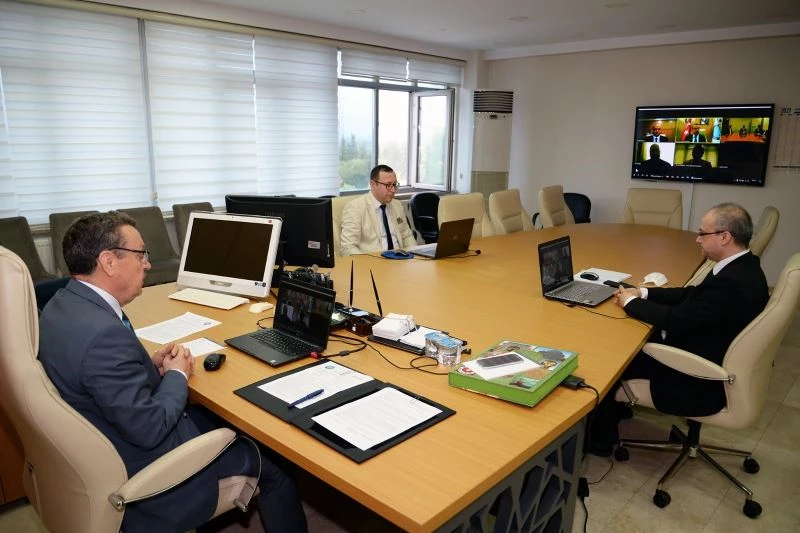 Üniversite - özel sektör işbirliği öğrencilere yeni istihdam olanakları sağlıyor
