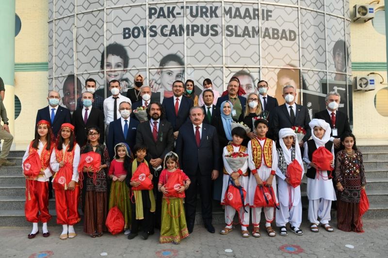TBMM Başkanı Şentop, İslamabad’da Pak-Türk Maarif Okulu’nu ziyaret etti
