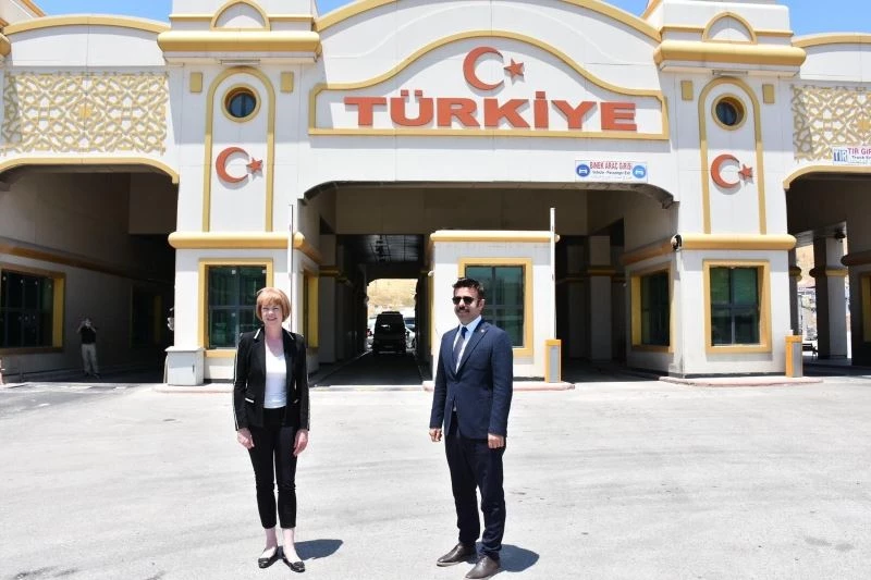 Birleşik Krallık Bakanı Morton, Suriye sınırını ziyaret etti
