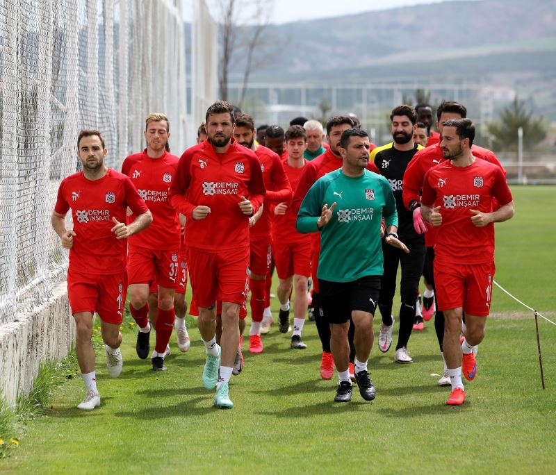 Sivasspor yarın topbaşı yapacak
