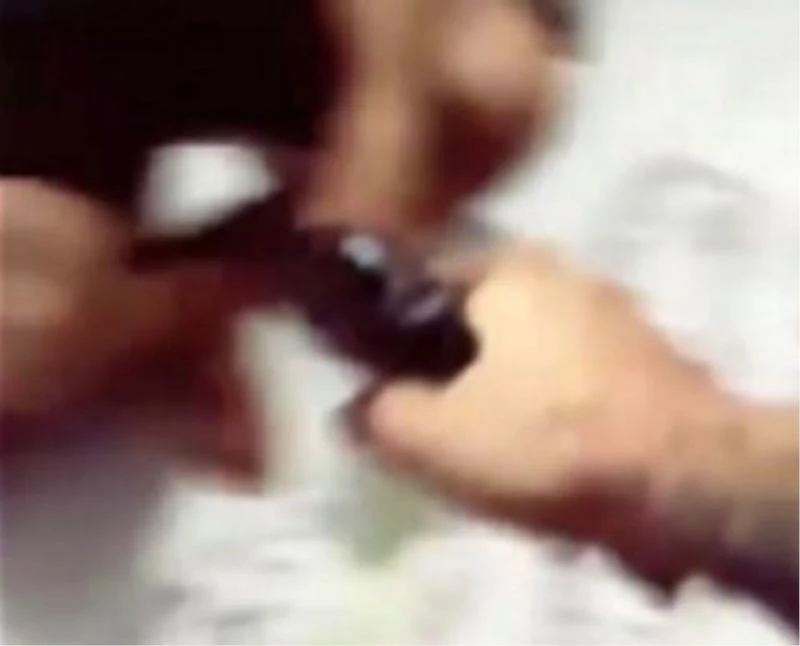 Ayrılma aşamasındaki eşi ve arkadaşını tabancayla vurdu, o anları sosyal medyadan paylaştı
