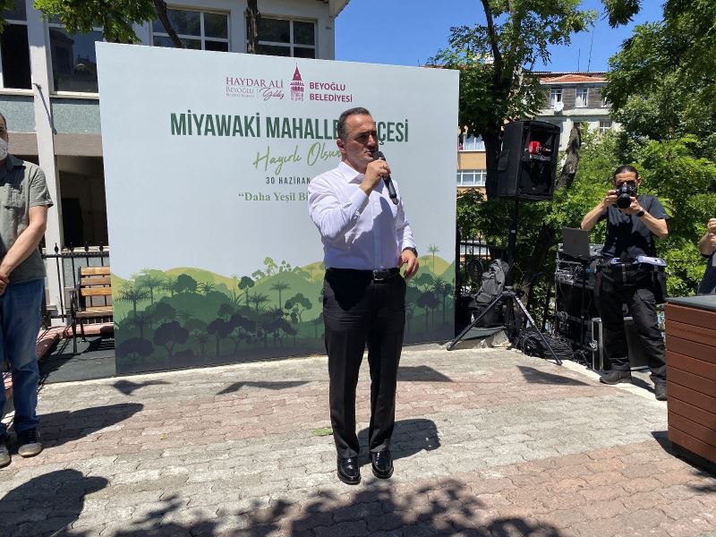 Beyoğlu’nda ‘Miyawaki Mahalle Bahçesi’ açıldı
