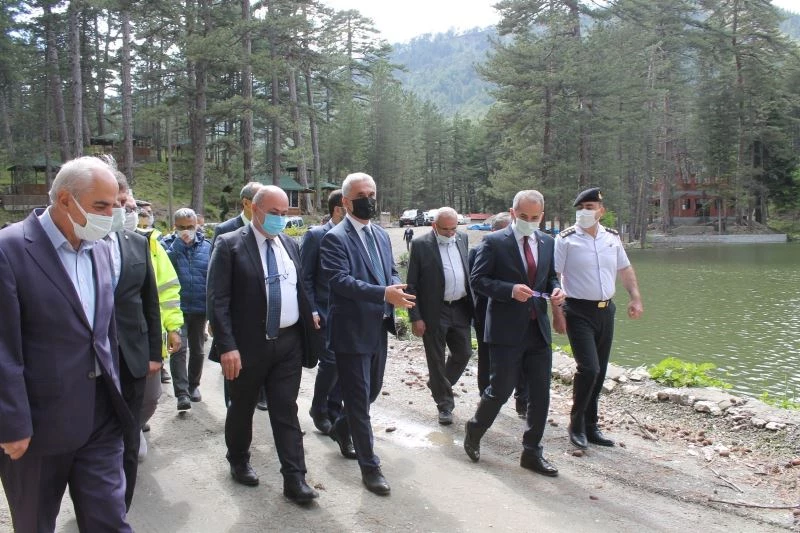 Dipsizgöl ziyaretçilerini hayran bırakıyor
