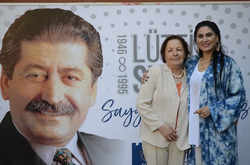 Kuşadası  Belediyesi eski Başkanı Lütfi Suyolcu vefatının 26.yıldönümünde anıldı
