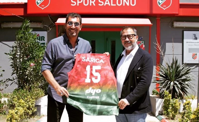 Karşıyaka’dan Ufuk Sarıca ve Nadir Vekiloğlu’na vefa
