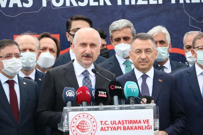 Bakan Karaismailoğlu: “Ankara-Sivas Yüksek Hızlı Tren projesinde çalışmaların tamamlanmak üzere”
