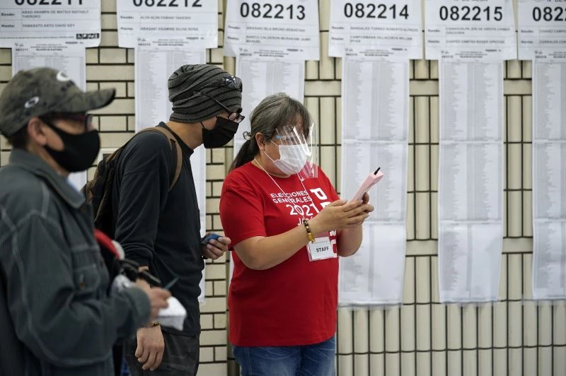 Peru devlet başkanı seçiminin 2’inci turu için sandık başında
