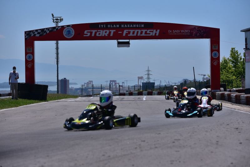 Türkiye Karting Şampiyonası’nın ilk ayağı Tuzla’da yapıldı
