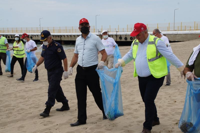 Geyikli’de sahil temizliği gerçekleştirildi
