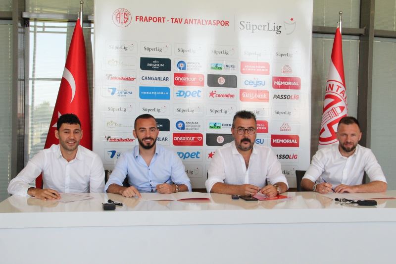 Antalyaspor’da iç transferde 3 imza
