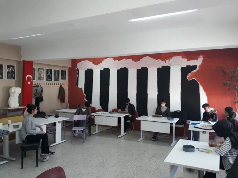 “1000 Meslek Lisesi Sanatsal Etkinliklerle Buluşuyor” projesi Erzurum’da başarıyla tamamlandı
