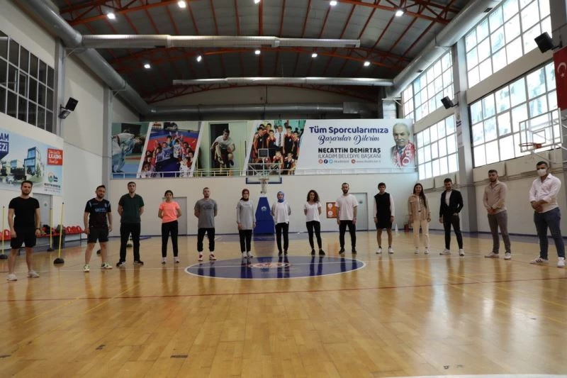 İlkadım’da 450 adaydan 350’si başarıyı göğüsledi
