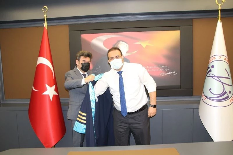 7 Aralık Üniversitesi’ne yeni doçent ve profesör ataması yapıldı
