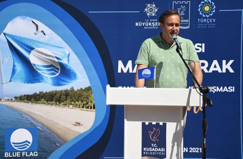 Kuşadası’nda mavi bayraklar göndere çekildi
