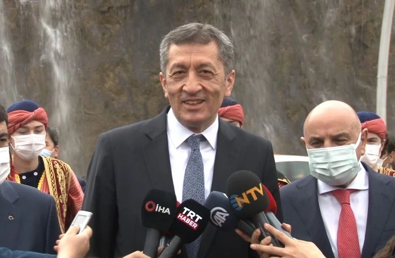 Milli Eğitim Bakanı Selçuk’tan LGS soruları hakkındaki iddialara yanıt
