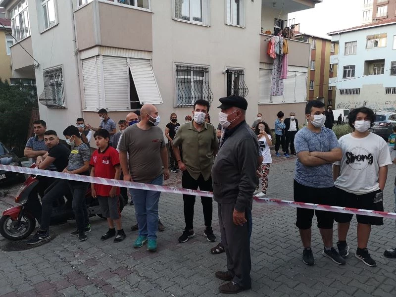 Ataşehir’de marangoz atölyesinde yangın
